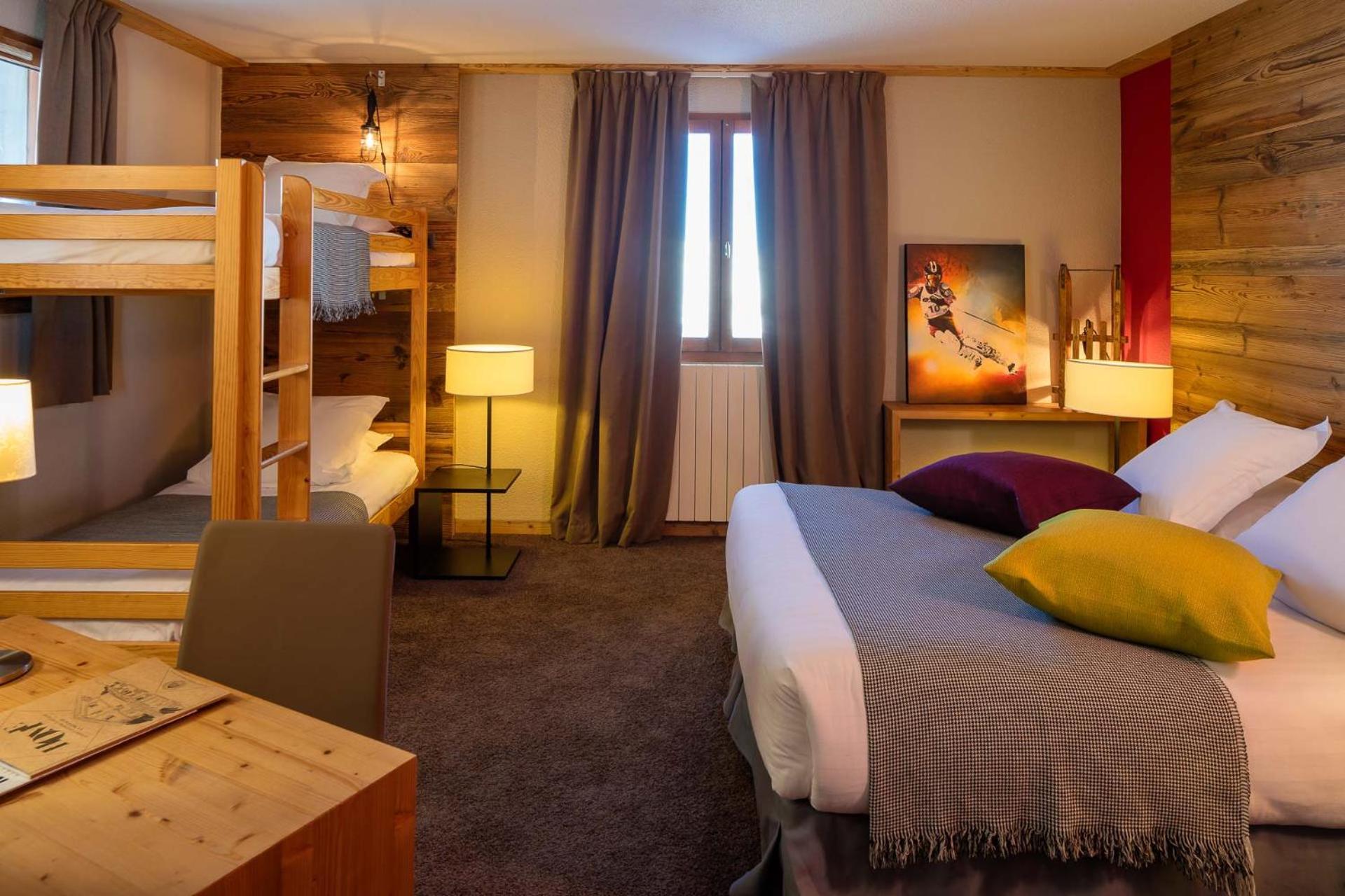Hillary Hotel Les Menuires Екстер'єр фото